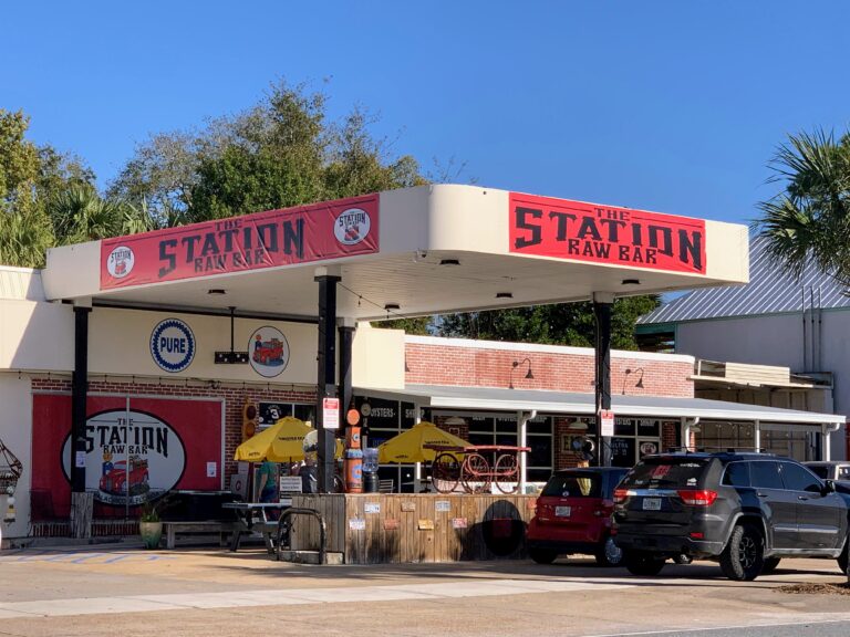 The Station Raw Bar Apalachicola Florida