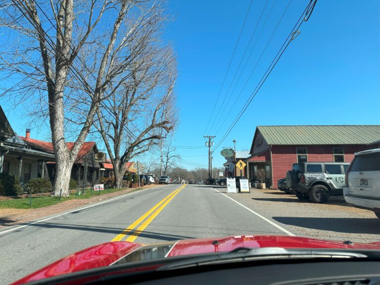 Driving through Leiper's Fork TN