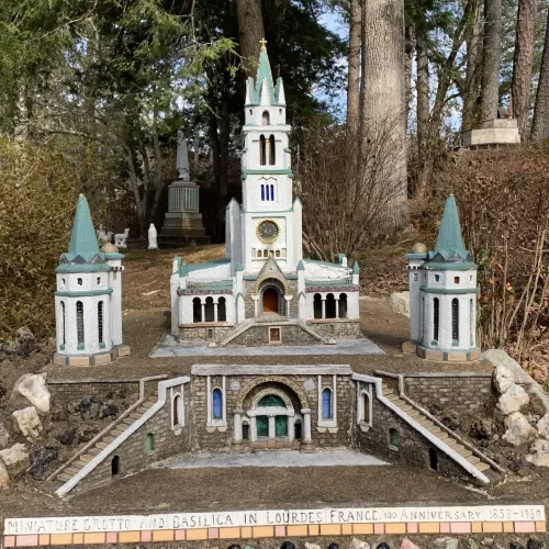 Ave Maria Grotto Cullman Alabama